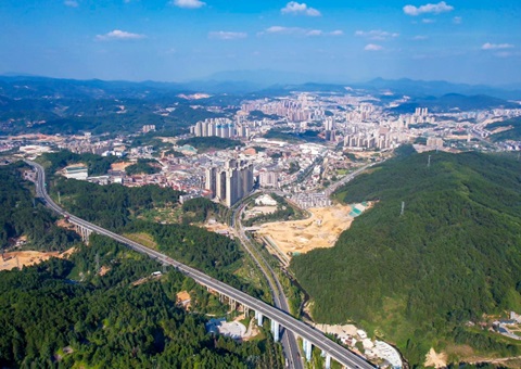 福建德化：：Ｇ寰缠林耕置换试点增强耕地；；