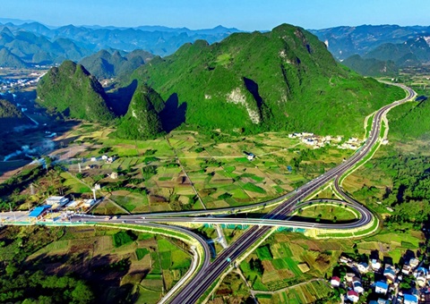 打出政策“组合拳”！！！桂林全链条要素包管助推墟落振兴